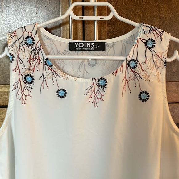 Yoins winter white spring dress with flower design. - Picture 2 of 7